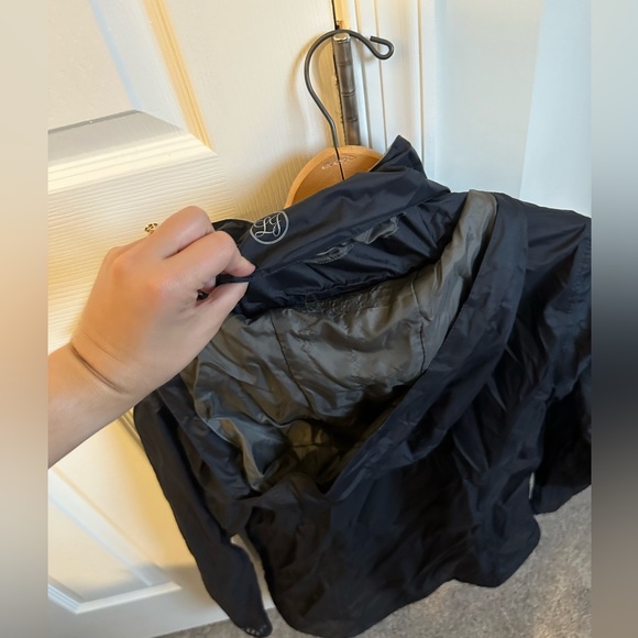 Lauren James rain jacket - Picture 5 of 7